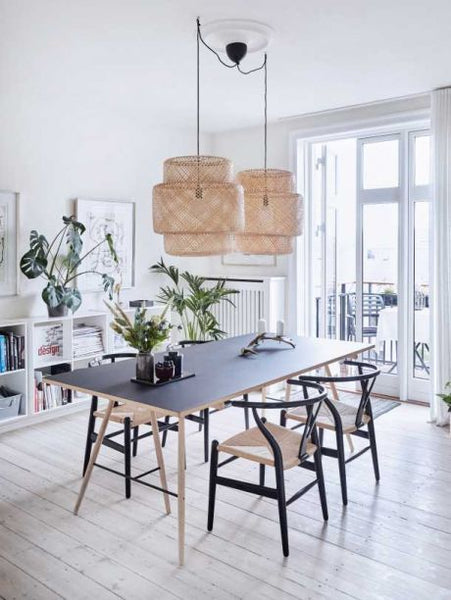 Home Decorating Ideas Cozy Schönes Esszimmer mit zwei Ikea-Sinnerlig-Pendelleuchten, #esszimmer #pendelleu…
